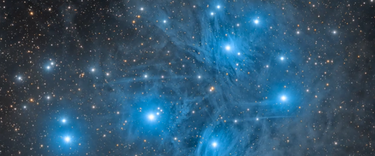 7051_EL UNIVERSO EN PALABRAS II_III - M45_El CÚMULO DE LAS PLÉYADES