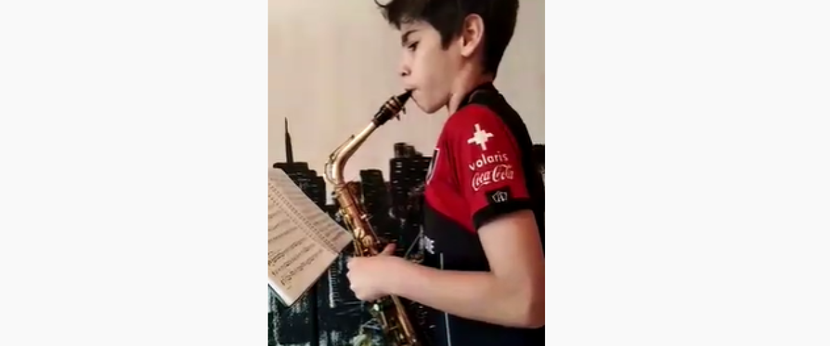 918_Recrea-y-comparte_Lecciones-de-saxofon